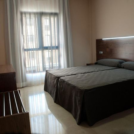 Visit Hotel Caspe Zewnętrze zdjęcie