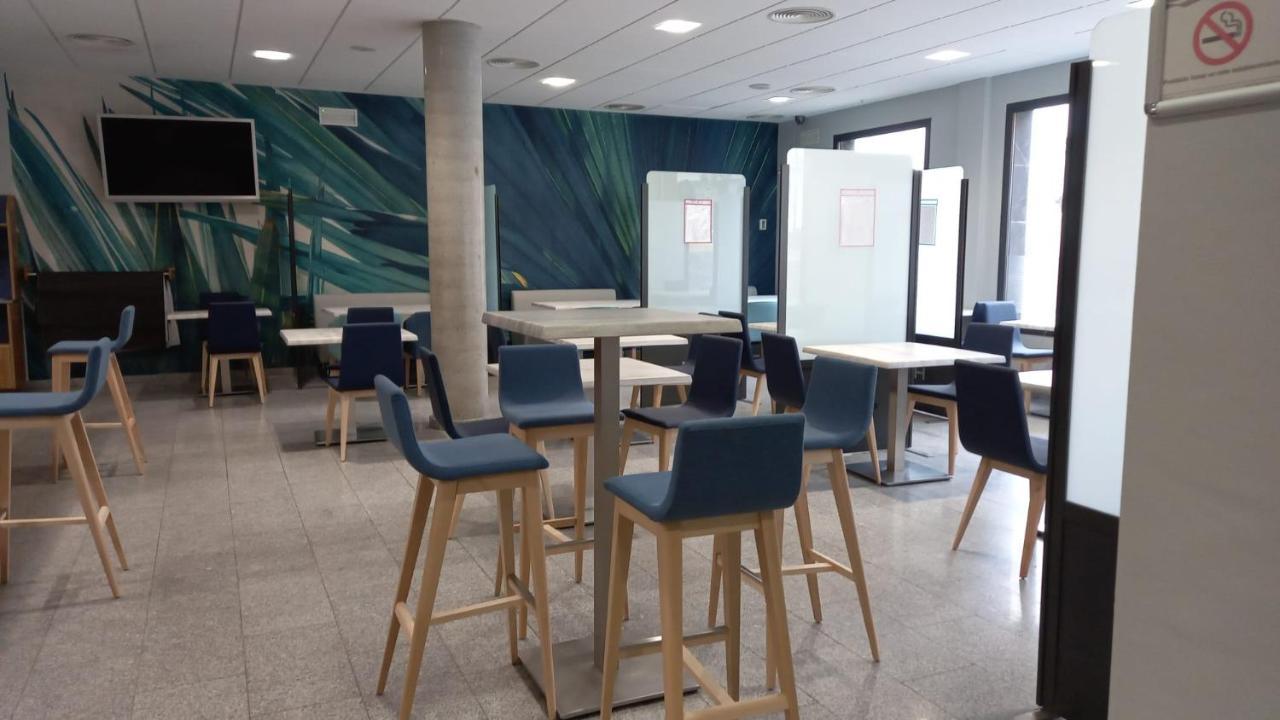 Visit Hotel Caspe Zewnętrze zdjęcie