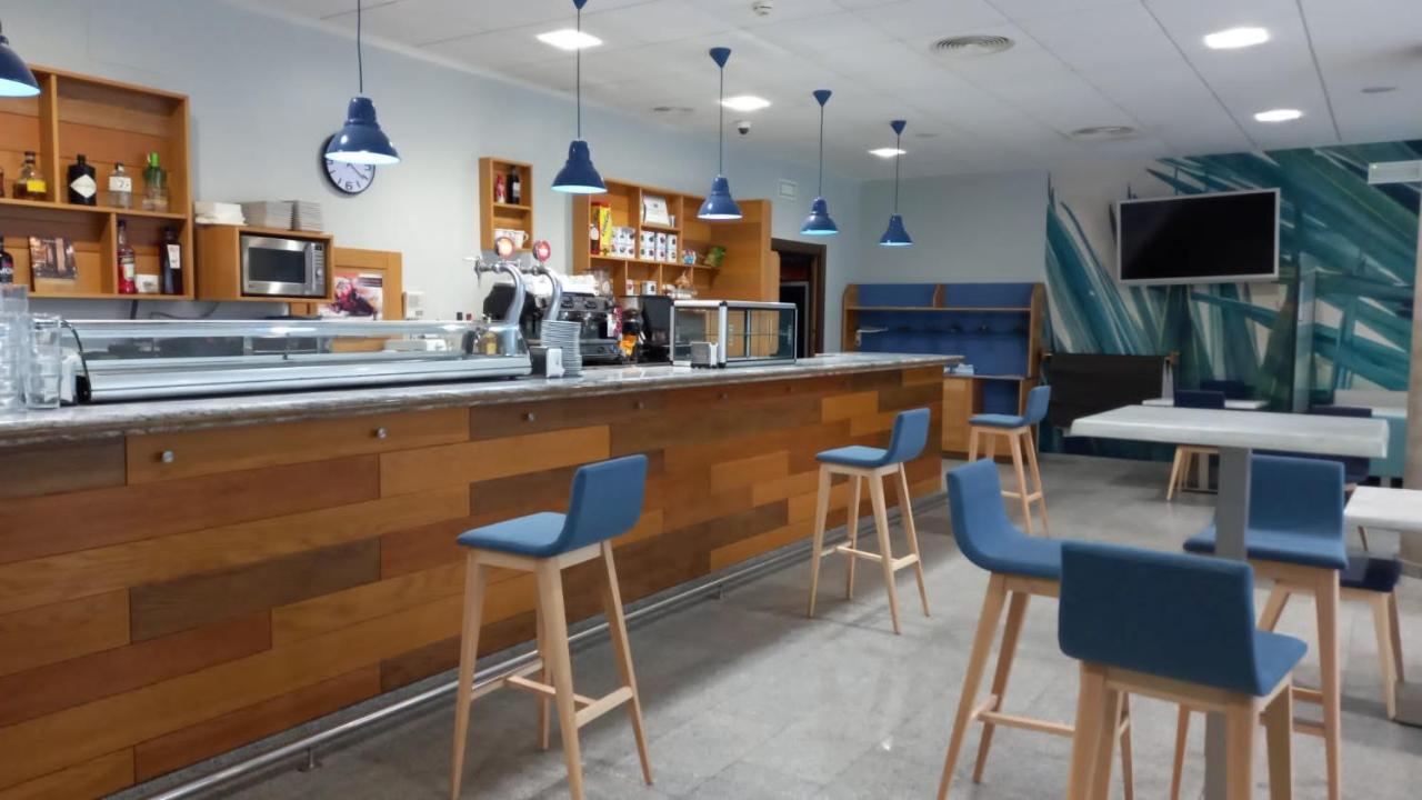 Visit Hotel Caspe Zewnętrze zdjęcie