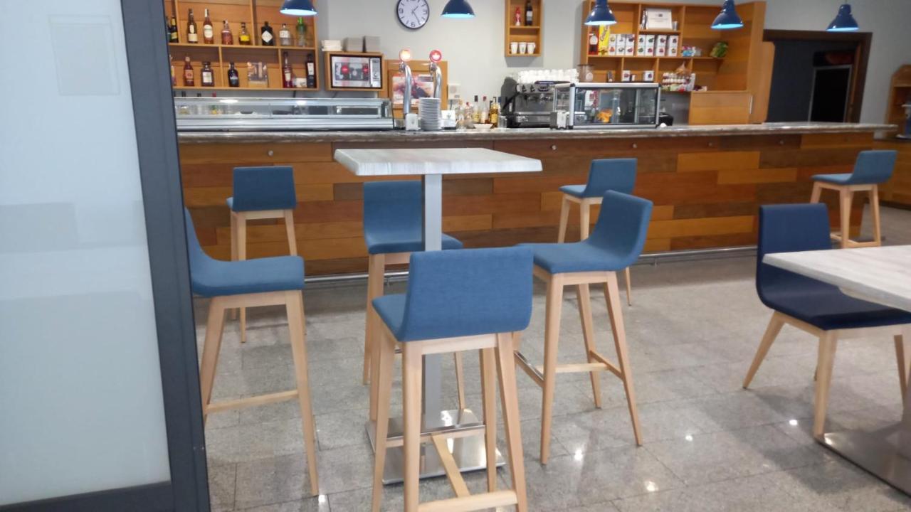 Visit Hotel Caspe Zewnętrze zdjęcie