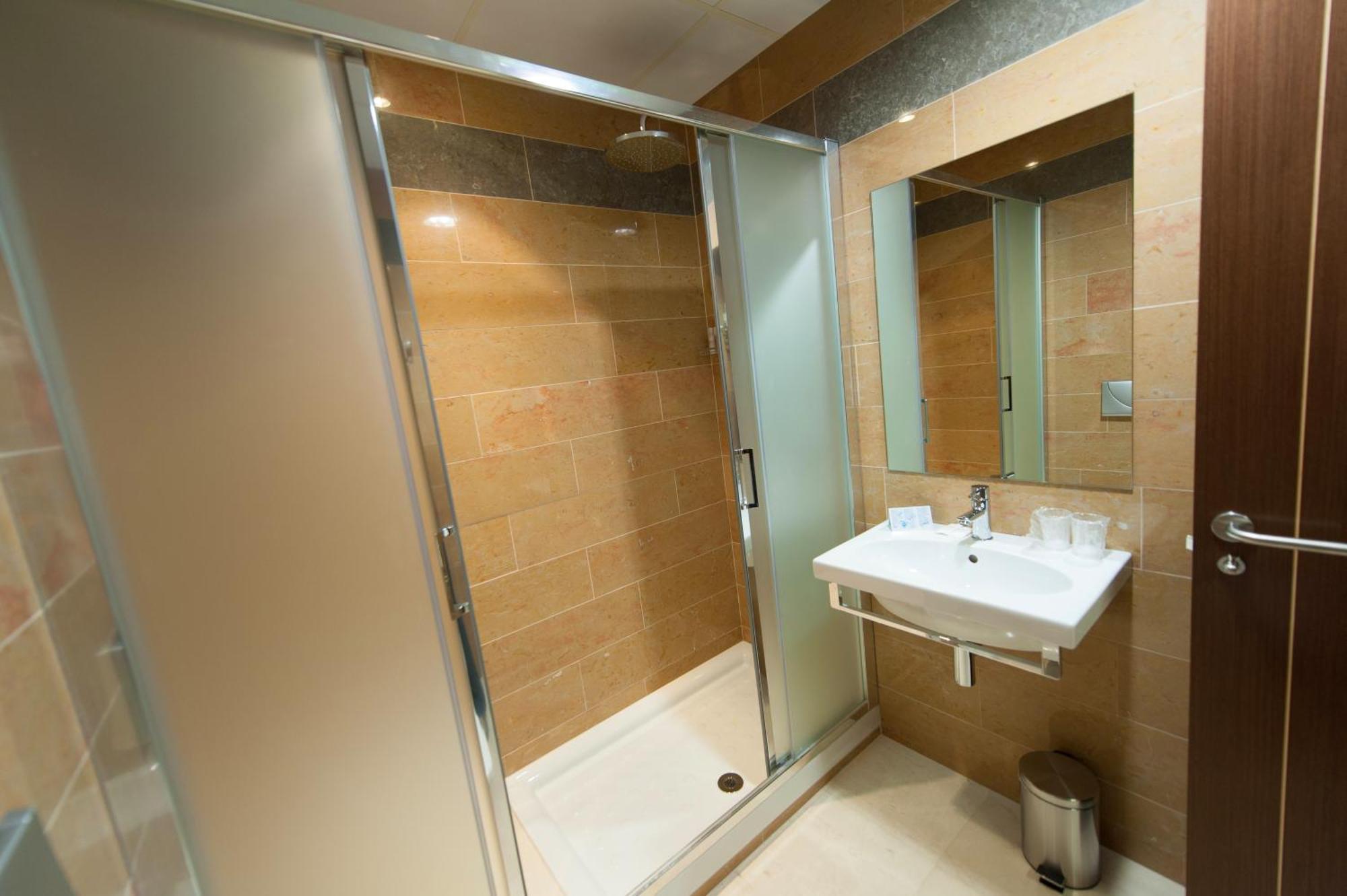 Visit Hotel Caspe Zewnętrze zdjęcie